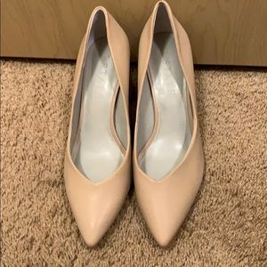 Nude block heel pumps- worn a couple times!